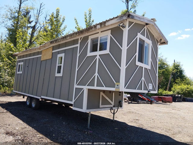 Auction sale of the 2017 Homemade Travel Trailer, vin: AZ10852, lot number: 45103191