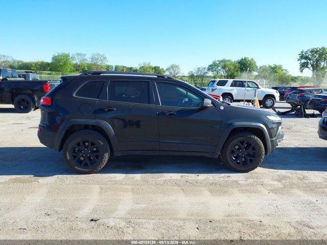 2016 Jeep Cherokee Trailhawk მანქანა იყიდება აუქციონზე, vin: 1C4PJMBS5GW189222, აუქციონის ნომერი: 45103198