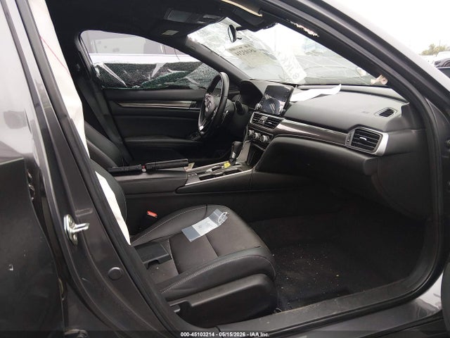 1HGCV1F33KA069379 Honda Accord Sport