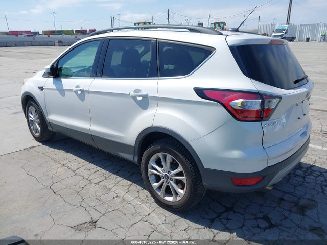 1FMCU0GD6HUA15337 Ford ESCAPE SE