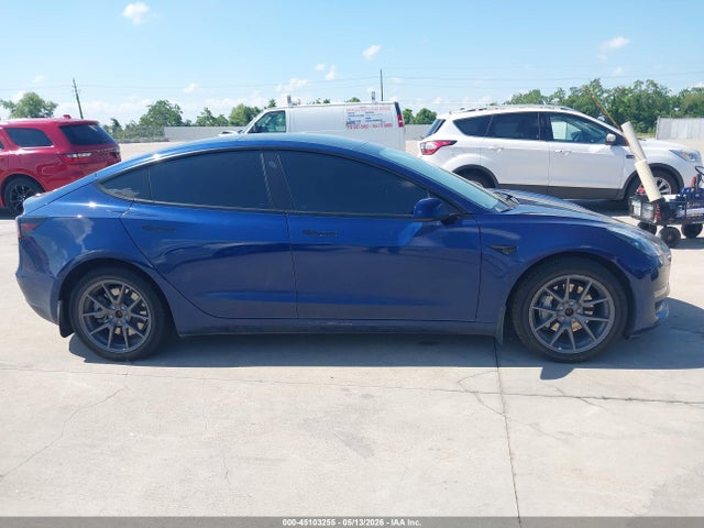 Продажа на аукционе авто 2022 Tesla Model 3 Long Range Dual Motor All-wheel Drive, vin: 5YJ3E1EB9NF268410, номер лота: 45103255