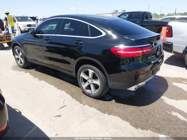 45103275 :رقم المزاد ، WDC0J4KB6HF200631 vin ، 2017 Mercedes-benz Glc 300 Coupe 4matic مزاد بيع