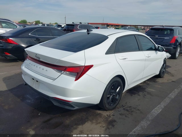 5NPLS4AG3NH062576 Hyundai ELANTRA SEL