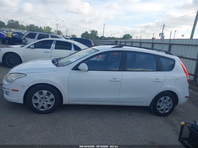 Продажа на аукционе авто 2010 Hyundai Elantra Touring Gls, vin: KMHDC8AEXAU080561, номер лота: 45103300