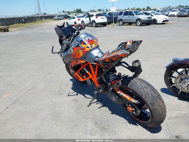 KTM 1290 Super Duke Gt 2023 VBKV69404PM967411 Image 3