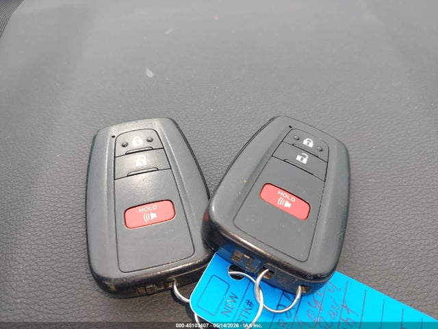 45103407 :رقم المزاد ، 2T3P1RFV1MC204845 vin ، 2021 Toyota Rav4 Xle مزاد بيع
