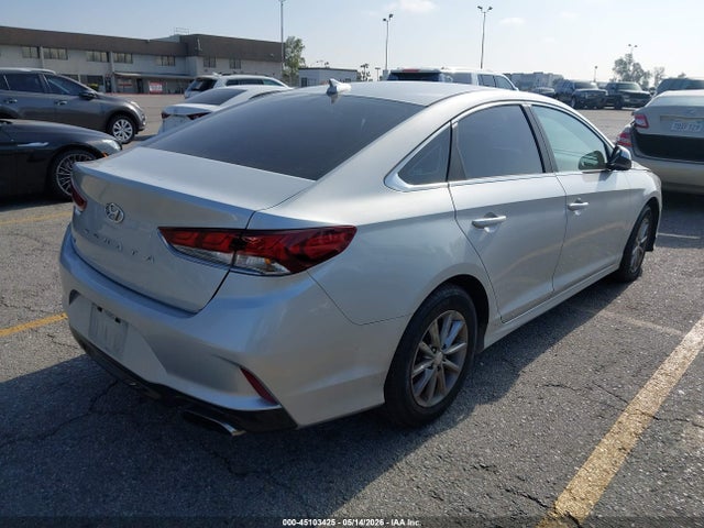 Hyundai SONATA SE 2018 5NPE24AF6JH671686 Image 4