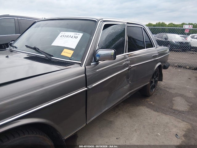 Продаж на аукціоні авто 1983 Mercedes-benz 300 Dt, vin: WDBAB33A1DB024417, номер лоту: 45103430