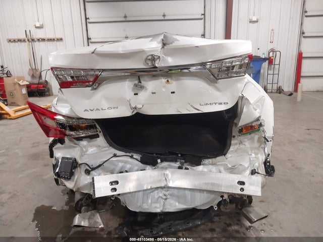 2016 Toyota Avalon Limited მანქანა იყიდება აუქციონზე, vin: 4T1BK1EB8GU230337, აუქციონის ნომერი: 45103498
