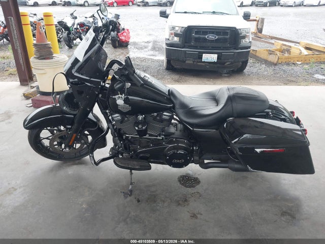 1HD1KVP18PB659337 Harley-Davidson FLHRXS