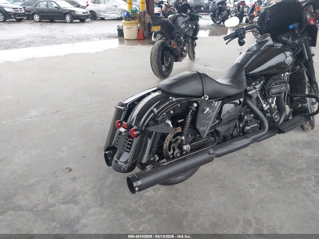 1HD1KVP18PB659337 Harley-Davidson FLHRXS