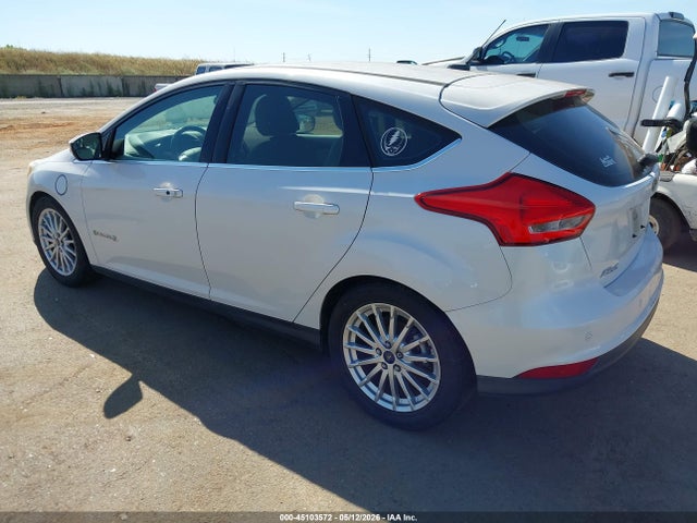 45103572 :رقم المزاد ، 1FADP3R45FL386254 vin ، 2015 Ford Focus Electric مزاد بيع