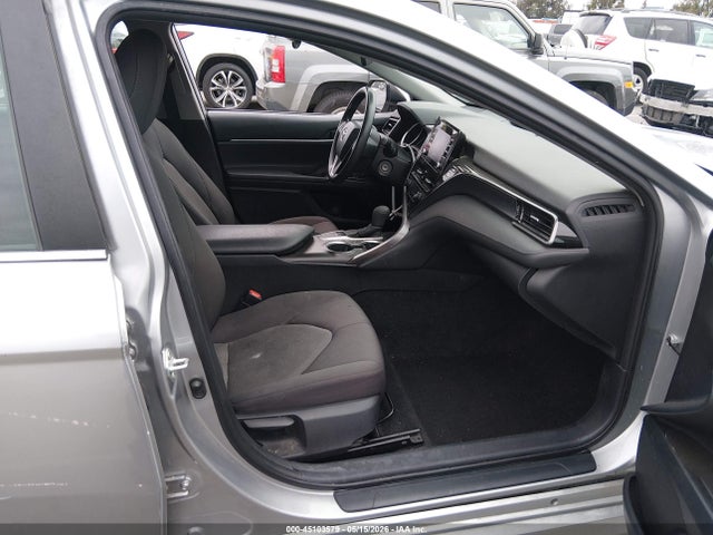 Toyota CAMRY LE 2022 4T1C11AK8NU677700 Image 5