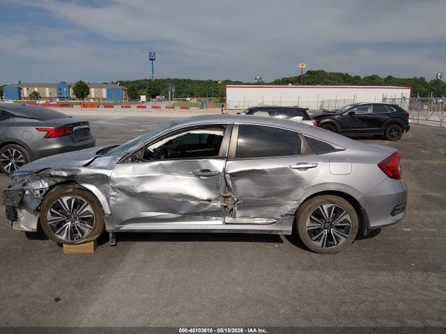 Продаж на аукціоні авто 2017 Honda Civic Ex-t, vin: 19XFC1F31HE016882, номер лоту: 45103610