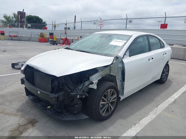 3KPF24AD1PE605420 KIA Forte Lxs