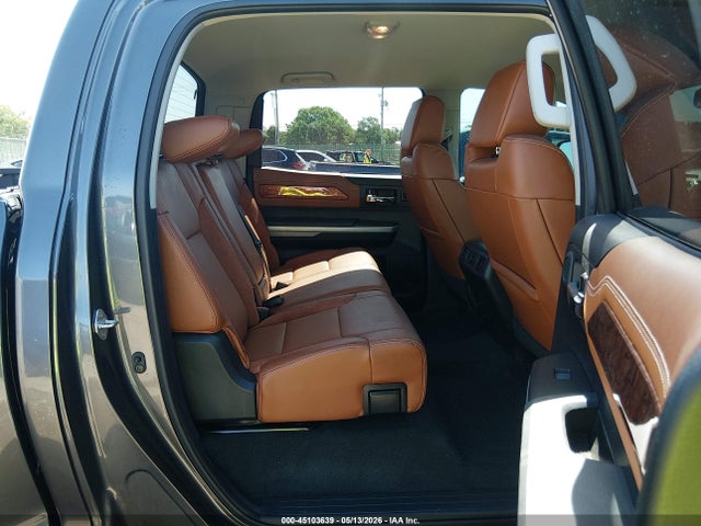 45103639 :رقم المزاد ، 5TFAW5F19JX768987 vin ، 2018 Toyota Tundra 1794 5.7l V8 مزاد بيع