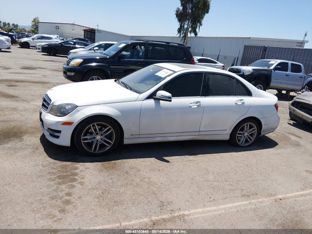 45103645 :رقم المزاد ، WDDGF4HB5EG248159 vin ، 2014 Mercedes-benz C 250 Sport مزاد بيع