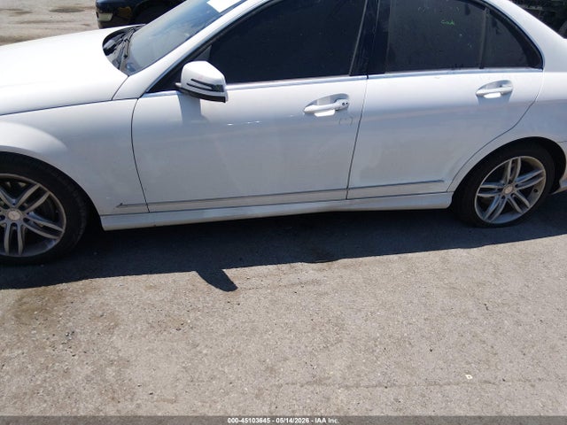 45103645 :رقم المزاد ، WDDGF4HB5EG248159 vin ، 2014 Mercedes-benz C 250 Sport مزاد بيع