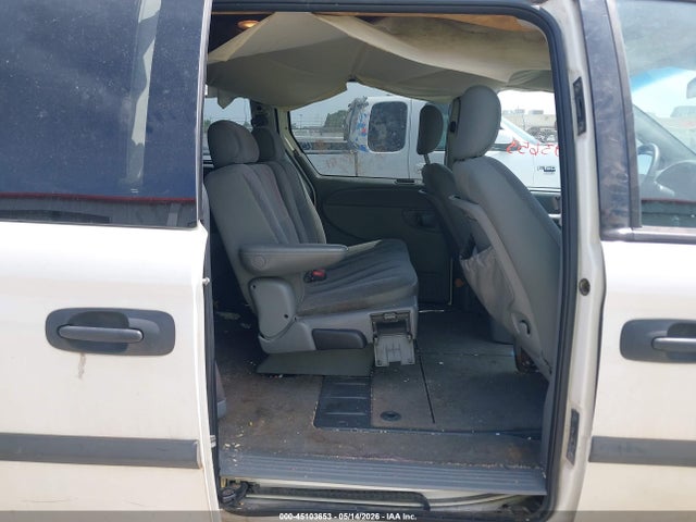 45103653 :رقم المزاد ، 1D4GP24R15B340870 vin ، 2005 Dodge Grand Caravan Se مزاد بيع