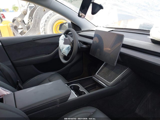 Продажа на аукционе авто 2026 Tesla Model Y Premium Rear-wheel Drive/rear-wheel Drive, vin: 7SAYGDED8TA441821, номер лота: 45103742