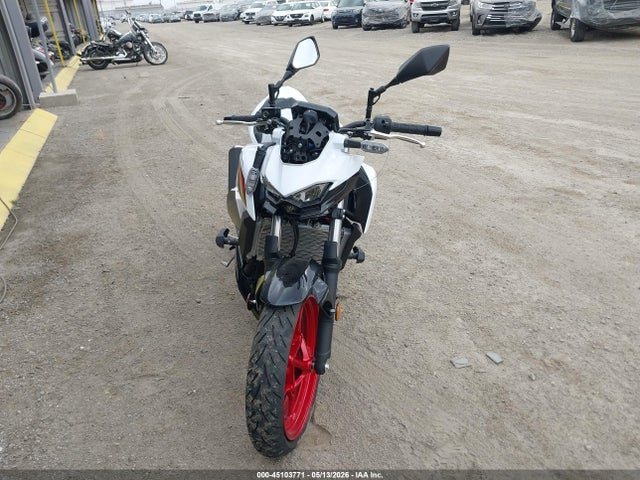 ML5ERGF18TDA77925 Kawasaki Er500