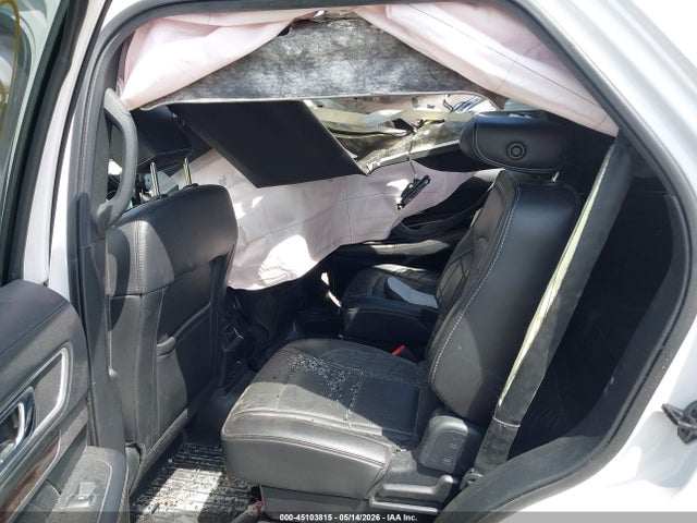 Ford Explorer Platinum 2018 1FM5K8HT0JGA35820 Image 8