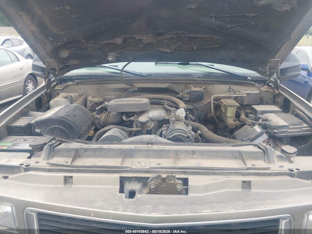 45103842 :رقم المزاد ، 1GTGK29J1WE508831 vin ، 1998 Gmc Sierra K2500 مزاد بيع