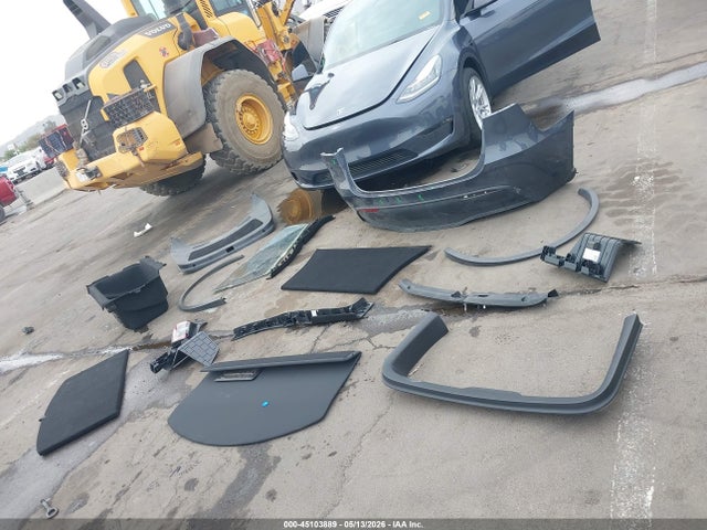 45103889 :رقم المزاد ، 7SAYGDEE0PA105773 vin ، 2023 Tesla Model Y Awd/long Range Dual Motor All-wheel Drive مزاد بيع