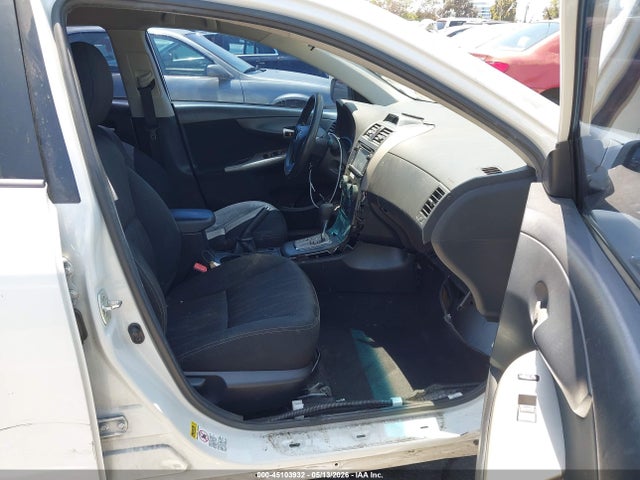 45103932 :رقم المزاد ، 5YFBU4EE7DP189833 vin ، 2013 Toyota Corolla S مزاد بيع