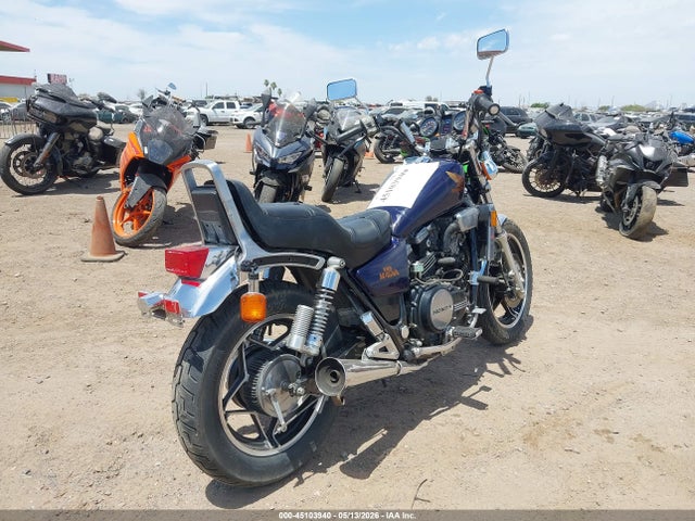 45103940 :رقم المزاد ، JH2RC0719CM026274 vin ، 1982 Honda Vf750 C مزاد بيع