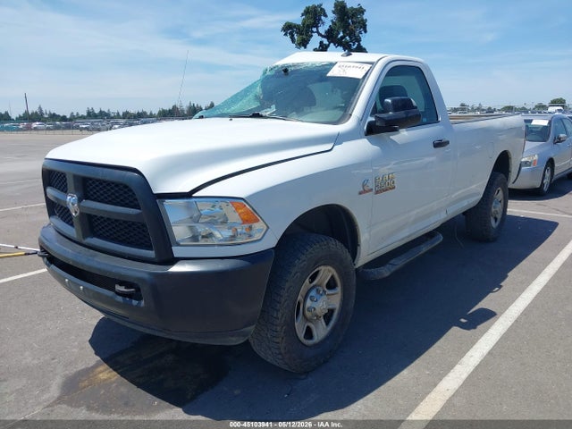 45103941 :رقم المزاد ، 3C6MR5AL9HG763565 vin ، 2017 Ram 2500 Tradesman  4x4 8' Box مزاد بيع