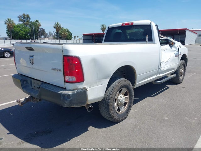 45103941 :رقم المزاد ، 3C6MR5AL9HG763565 vin ، 2017 Ram 2500 Tradesman  4x4 8' Box مزاد بيع
