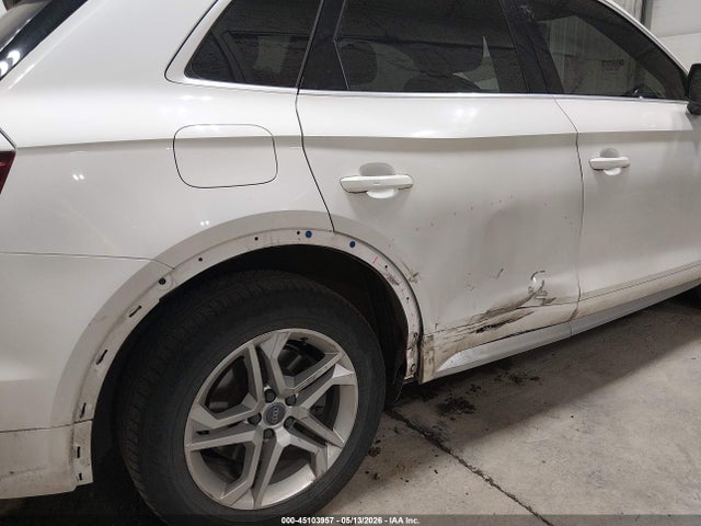WA1BNAFY7J2065134 Audi Q5 2.0t Premium/2.0t Tech Premium