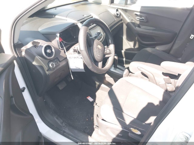 3GNCJKSB7GL221023 Chevrolet Trax 1ls