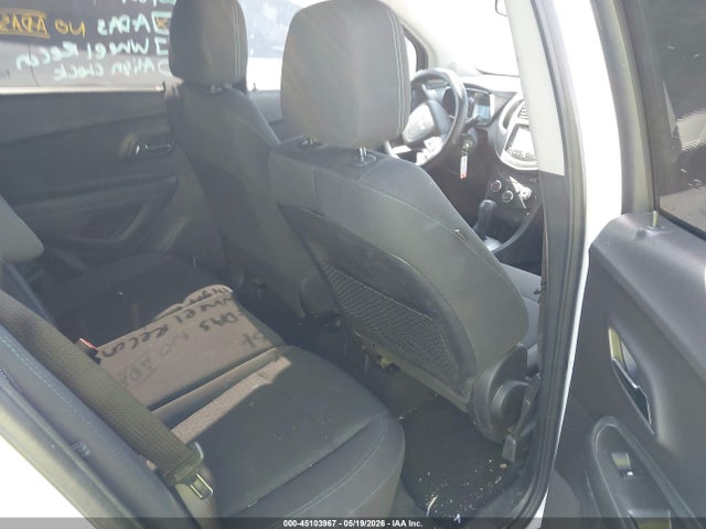 3GNCJKSB7GL221023 Chevrolet Trax 1ls