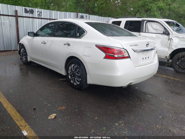 45103984 :رقم المزاد ، 1N4AL3AP5FC193395 vin ، 2015 Nissan Altima 2.5 S مزاد بيع