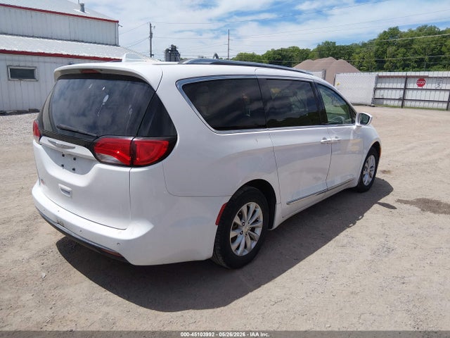 Chrysler Pacifica Touring L Plus 2018 2C4RC1EG6JR116952 Image 4