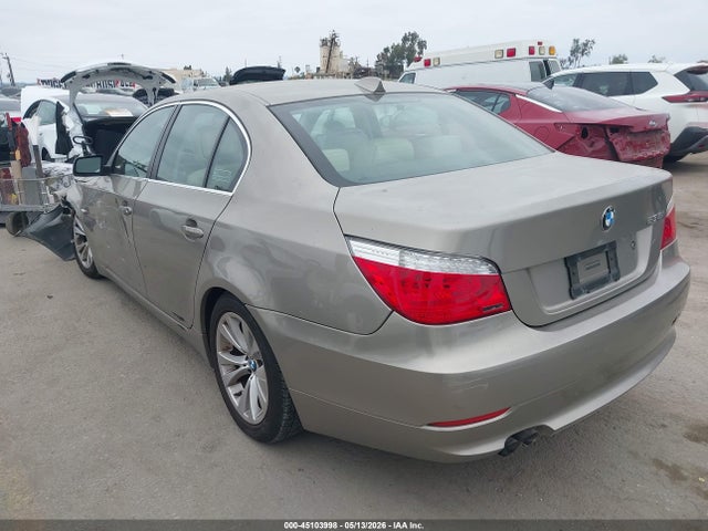 45103998 :رقم المزاد ، WBANW1C51AC166087 vin ، 2010 Bmw 535i مزاد بيع