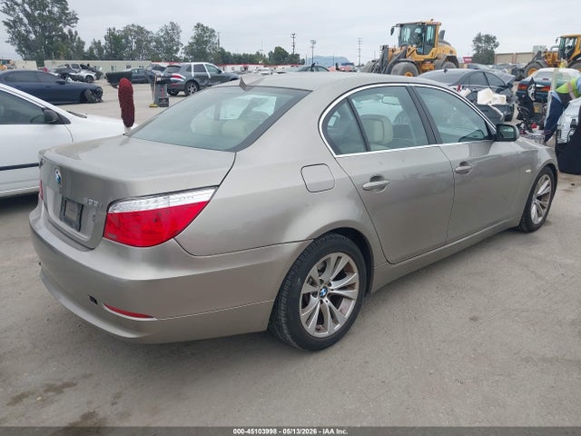 45103998 :رقم المزاد ، WBANW1C51AC166087 vin ، 2010 Bmw 535i مزاد بيع