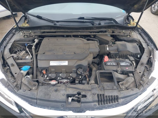 Продаж на аукціоні авто 2016 Honda Accord Touring, vin: 1HGCR3F90GA008020, номер лоту: 45103999