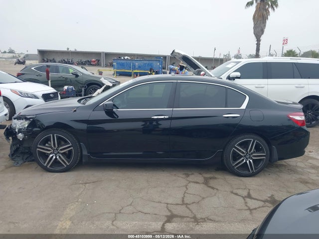 Продаж на аукціоні авто 2016 Honda Accord Touring, vin: 1HGCR3F90GA008020, номер лоту: 45103999