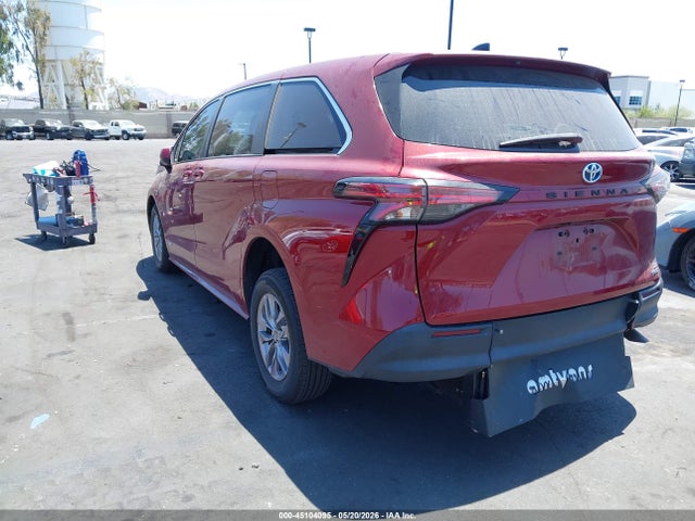 2021 Toyota Sienna Le მანქანა იყიდება აუქციონზე, vin: 5TDKRKEC0MS027781, აუქციონის ნომერი: 45104095