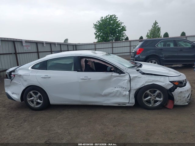 1G1ZC5ST9JF104576 Chevrolet Malibu 1fl