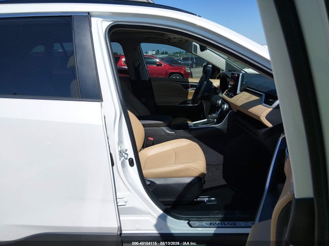 Toyota Rav4 Xle Premium 2024 2T3C1RFV0RW309851 Image 5