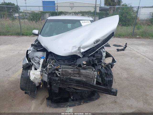 Продажа на аукционе авто 2018 Kia Soul, vin: KNDJN2A24J7613796, номер лота: 45104119