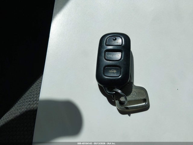 2004 Toyota Matrix Xr მანქანა იყიდება აუქციონზე, vin: 2T1KR32E84C219020, აუქციონის ნომერი: 45104143
