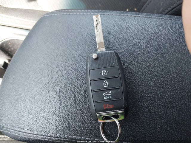 KIA Optima Lx 2017 5XXGT4L30HG163082 Image 11