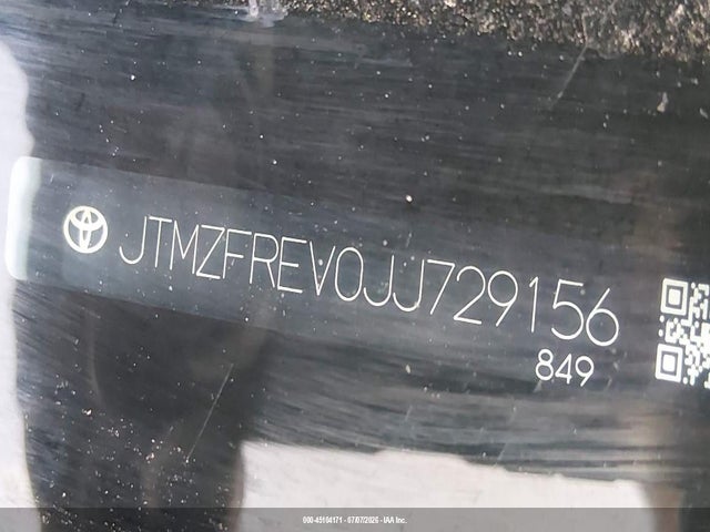 JTMZFREV0JJ729156 Toyota RAV4 LE