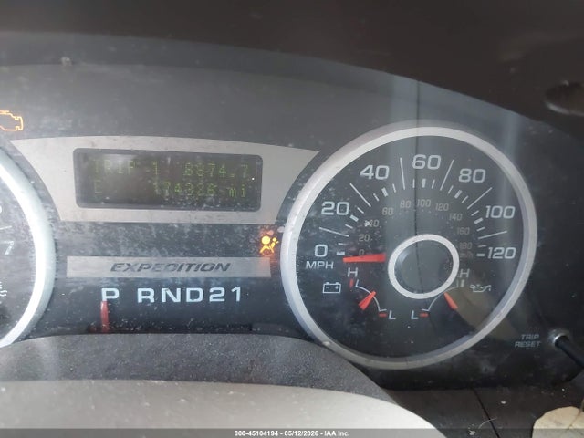 Продажа на аукционе авто 2006 Ford Expedition Eddie Bauer/king Ranch, vin: 1FMFU17536LA16282, номер лота: 45104194