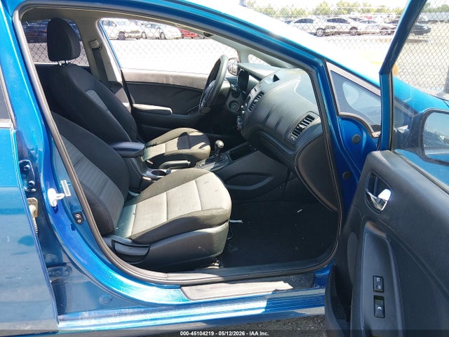 45104219 :رقم المزاد ، KNAFX4A87F5271681 vin ، 2015 Kia Forte Ex مزاد بيع